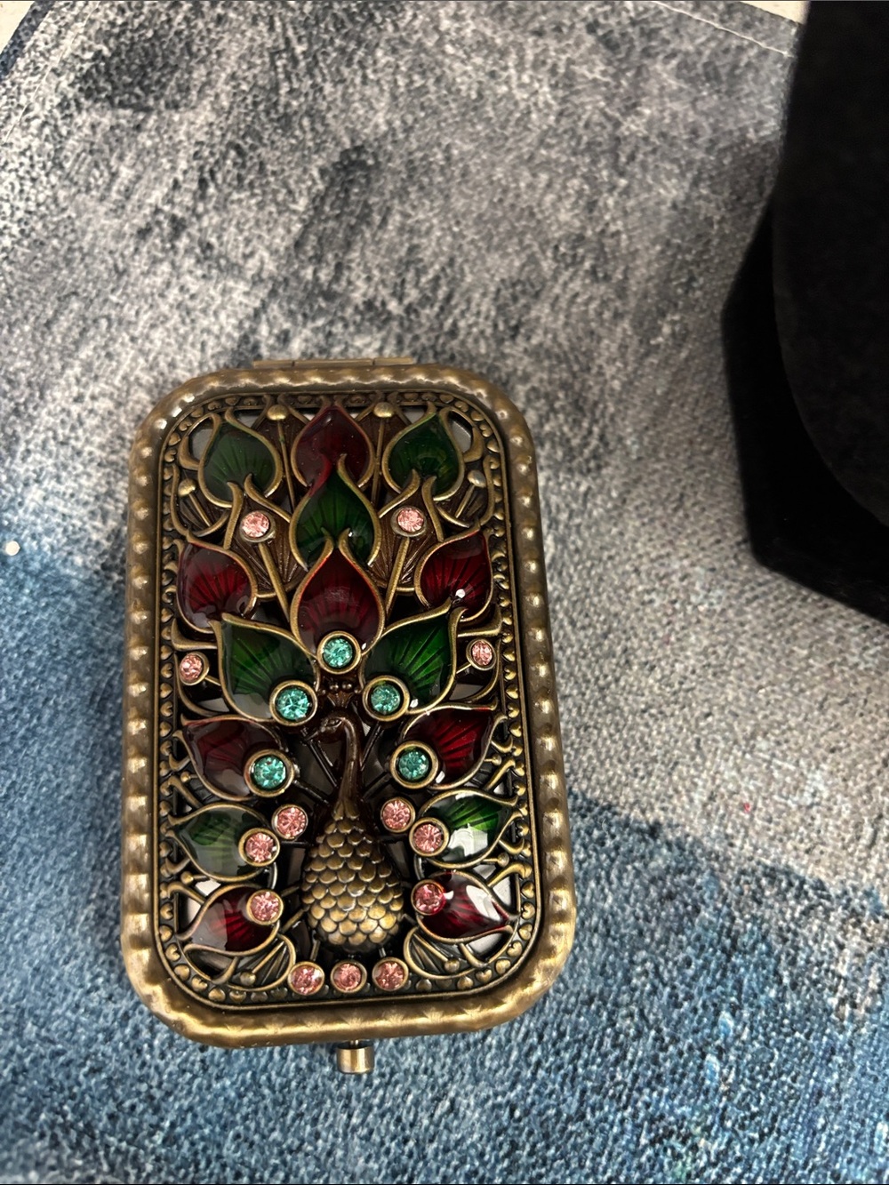 Vintage-Style Brass Peacock Compact Cosmetic Mirror